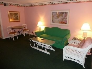 Lilac Tree Suites Mackinac Island Buitenkant foto